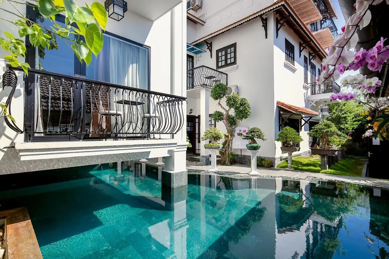 Riverside Impression Villa Хойан